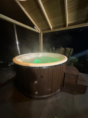 Exclusive Private Sauna & Hot tube Jacuzzi ONLY from 12 pm till 22 pm